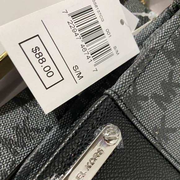 NWT MK Belt Bag - Picture 3 of 5